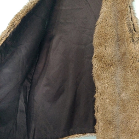 Aritzia talula brown/Grey faux fur sleeveless vest size xSmall - Picture 5 of 9